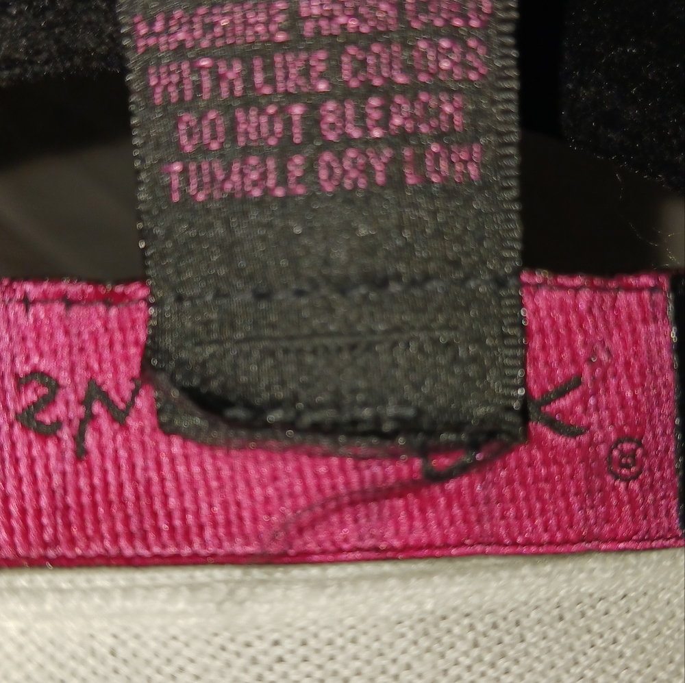 Sweater - Picture 3 of 3